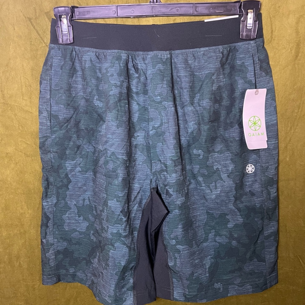 GAIAM Pine Grove Activewear